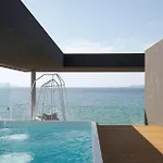Avant Blue Boutique Hotel