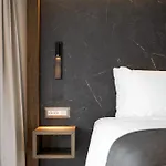 Avant Blue Boutique Hotel 4*
