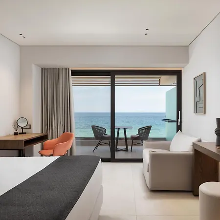 Hotel Avant Blue Boutique 4*