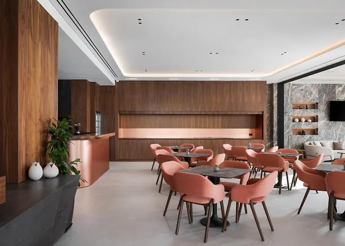 Avant Blue Boutique 4*