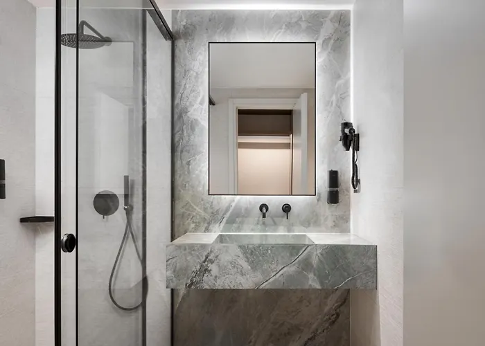 Avant Blue Boutique Hotel